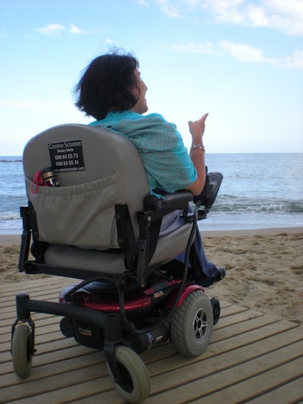 Passerella sulla spiaggia della Barceloneta