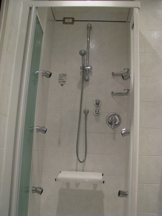 doccia accessoriata disabili hotel adriatico firenze doccia accessoriata disabili hotel adriatico firenze
