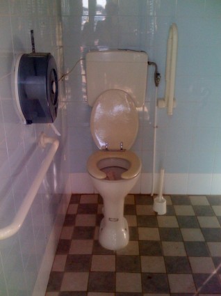 bagno accessibile follonica bagno accessibile follonica